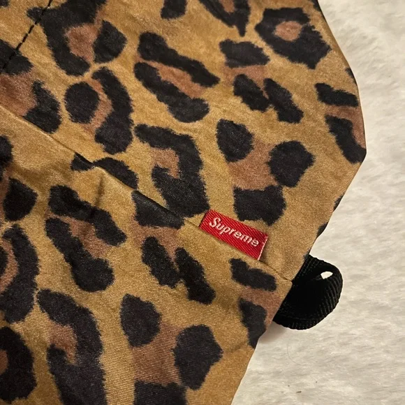 FW20 Supreme Neck Pouch!